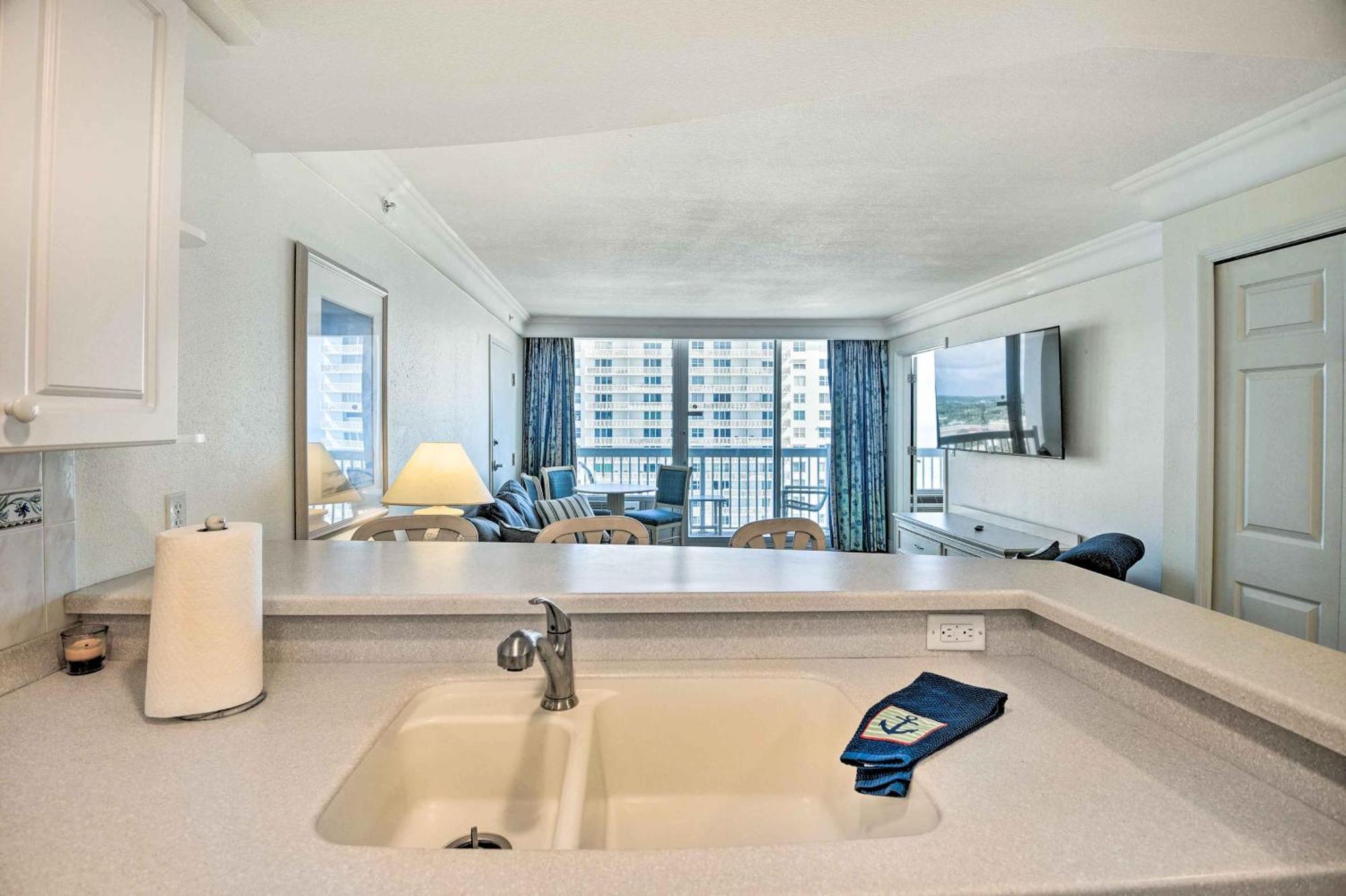 Sunny Daytona Beach Gem With Ocean Views! Dış mekan fotoğraf